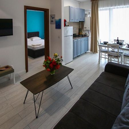 Fratelli Apartments Summerland Mamaia Exterior foto
